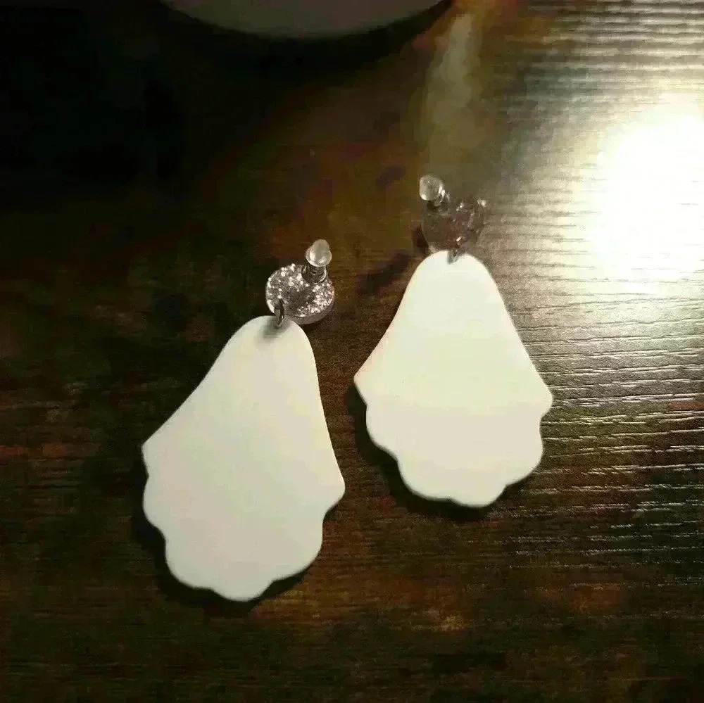 3/$15 Halloween Ghost Earrings - Picture 2 of 4